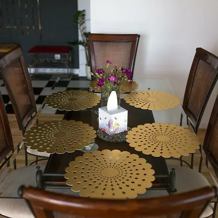 Walking Streets Penthouse! דירה