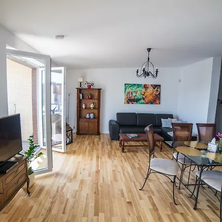 Walking Streets Penthouse! דירה *